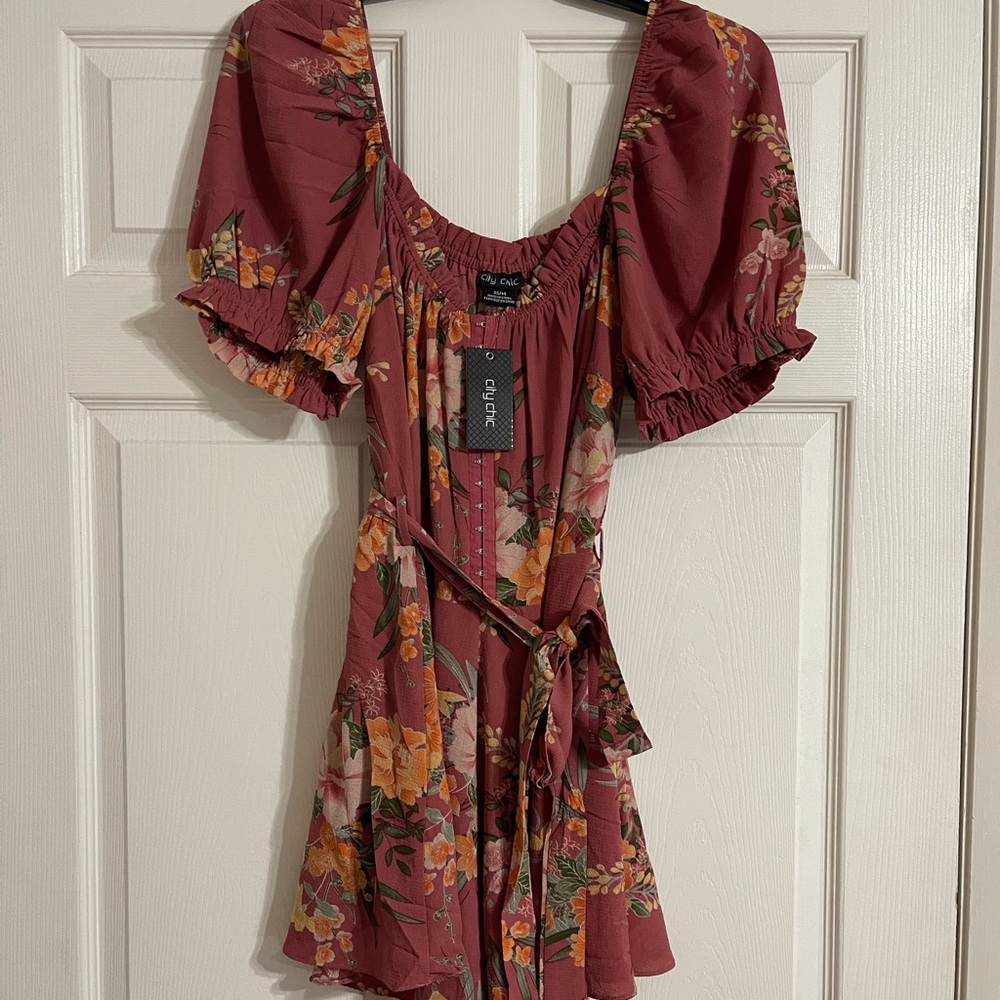 Brand New- City Chic Floral Romper